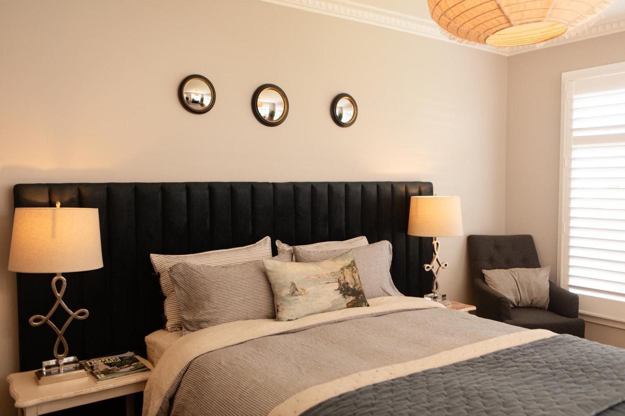 Elegant With Coastal Views Holiday home
