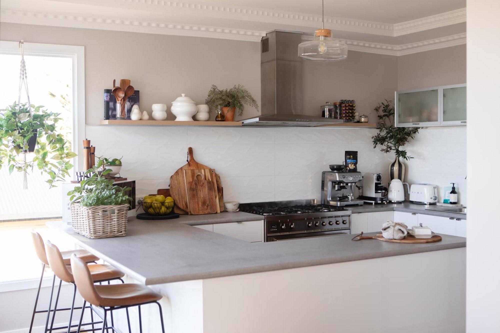 Elegant With Coastal Views Devonport